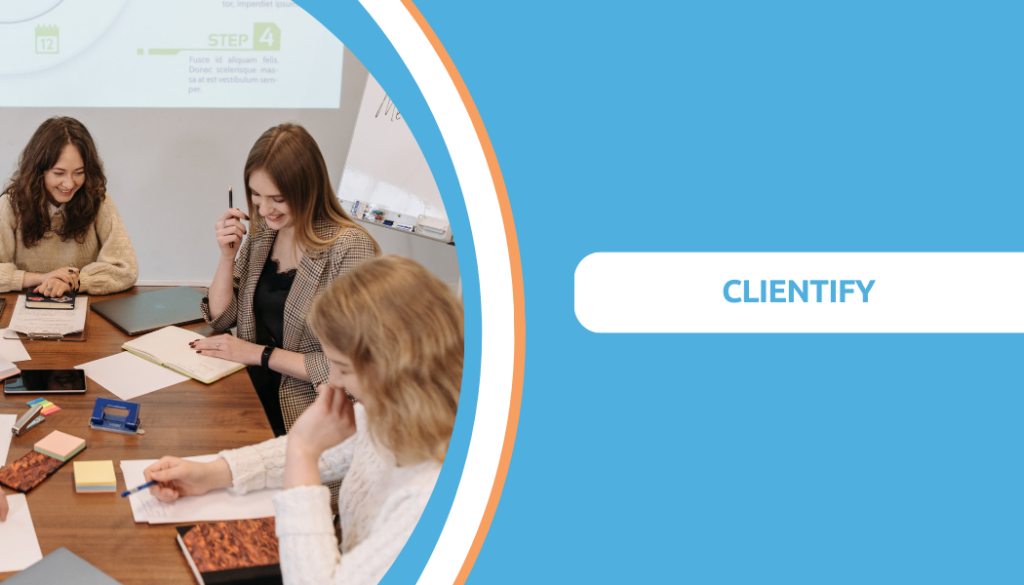Tarjeta Clientify - CRM
