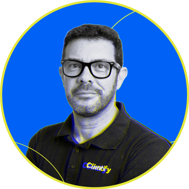 foto juanpi -Clientify, CRM