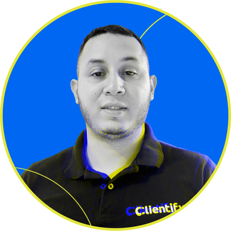 moncada -Clientify, CRM
